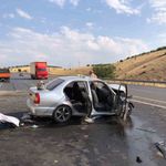 Üç aracın karıştığı kazada 8 kişi yaralandı
