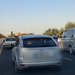 Niğde’de gelin konvoyuna tepki! Çift şerit yolu kapattılar