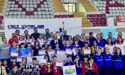 Niğde’nin Kızları Sivas’ta Türkiye Şampiyonu Oldular