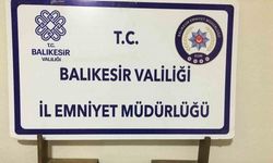 Uyuşturucu kuryesi 2 Kişi Polis Tarafından Kıskıvrak Yakalandı