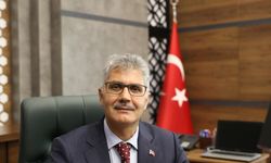 Vali Çelik: "Bize düşen görev hain darbe girişimini unutmamak, gelecek nesillere aktarmak"