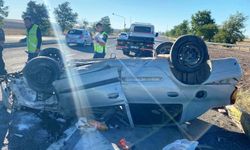 Konya'da Takla Atan Otomobilden 6 Kişi Sağ Çıktı