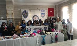 Polis “Amigurami ve Dolgu Bebek” kursunda 30 öğrenciyi eğitti