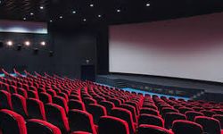 Emeklilere sinema salonlarında yüzde 30 indirim