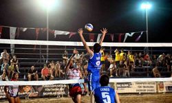 Hem Tatil Hem Spor Manavgat’ta Plaj Voleybolu Coşkusu