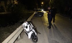 14 Yaşındaki Otomobil Sürücüsü Motora Çarptı: 4 Yaralı