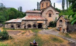 Bağbaşı Taş Camii görenleri büyülüyor