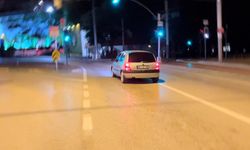 Polis ekiplerini gören alkollü sürücü kaçtı