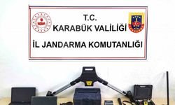 Cihazlarla define ararken yakalandılar