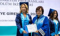 Üniversite hayalini 51 yaşında tamamladı