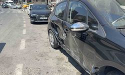 Sara krizi geçirdiği iddia edilen sürücü, araca çarptı