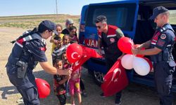 Jandarma, tarım işçilerinin çocuklarıyla buluştu