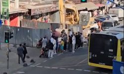 Motokurye bariyerleri yıkıp inşaat alanına daldı