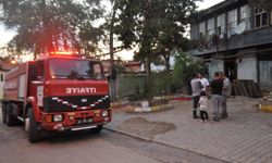 Ahşap evde tandırdan sıçrayan kıvılcımlar yangın çıkarttı