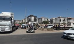 Otomobil ile hafif ticari araç çarpıştı: 3 yaralı