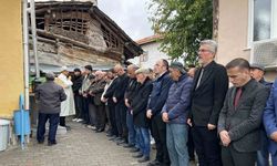Eski eşi tarafından öldürülen 2 çocuk annesi kadın toprağa verildi