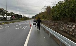 Kontrolden çıkan otomobil bariyere çarparak durabildi