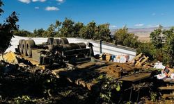 Freni boşalan tır kaza yaptı: 1 yaralı