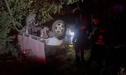 Polisten kaçan otomobil şarampole uçtu: 2 yaralı