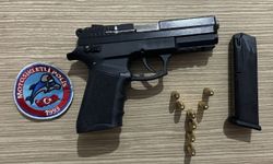 İş yerini kurşunlayacaklardı, polisin dikkati sayesinde yakalandılar