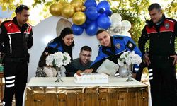 Polislerden cam kemik hastası Buğra’ya davullu, zurnalı doğum günü