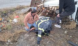 Niğde’de kazaya yardıma koşan vatandaşa da otomobil çarptı