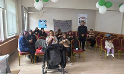 Niğde’de veliler köy öğrencileri için örgü hazırlıyor