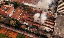 Yükselen dumanlar kilometrelerce uzaktan görüldü