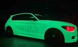 Araç gündüz beyaz, geceleri ise yeşil rengi ile parlıyor