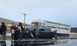 Niğde’de hafif ticari araç takla attı: 5 yaralı