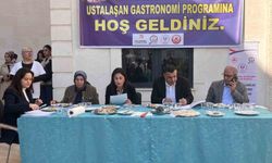 Genç kursiyerler yöresel yemeklerle hünerlerini sergiledi