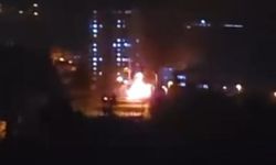 Niğde’de park halindeki kamyonet yandı