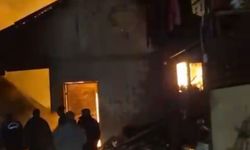 Ahır ve garajda çıkan yangın söndürüldü