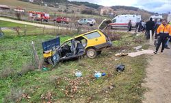 Hafif ticari araç otomobille çarpıştı: 6 yaralı