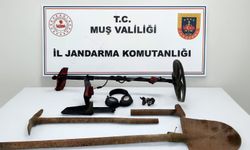 Sit alanında kaçak kazı yapan 3 kişi yakalandı