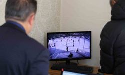 Öğrencisinin hayatını Heimlich manevrasıyla kurtardı