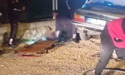 Osmaniye'de otomobil park halindeki kamyona çarptı