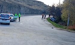 Niğde’de kaza yapan aracın sürücüsü ortadan kayboldu