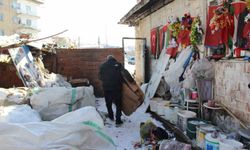 79 yaşındaki adamın bayrak hassasiyeti