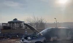 Park halindeki araç kundaklandı