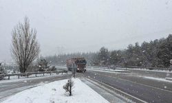 Yüksek rakımlı bölgelerinde kar yağışı etkili oldu