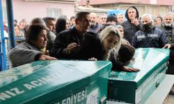 Babalarının öldü *rdüğü kardeşler yan yana toprağa verildi