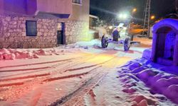 Vatandaşın yardımına karla mücadele ekipleri yetişti