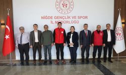 Niğde Gençlik ve Spor’de 40 yıla yakın emekle veda