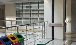 Niğde’de hastanenin tavanından su sızdı