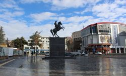 Niğde’de sıcak hava etkisini göstermeye başlıyor