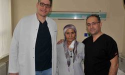 Hastaya cerrahi operasyonla yeni yemek borusu yapıldı