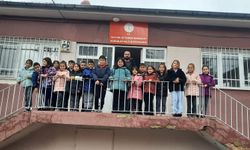 Gümüşler İlkokulu öğrencilerinden kütüphane ziyareti