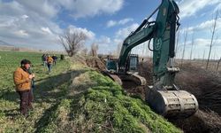 Han Köprüsü’nde taşkın koruma çalışmaları sürüyor