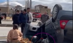 Otomobil ters döndü, sürücü hafif yaralandı